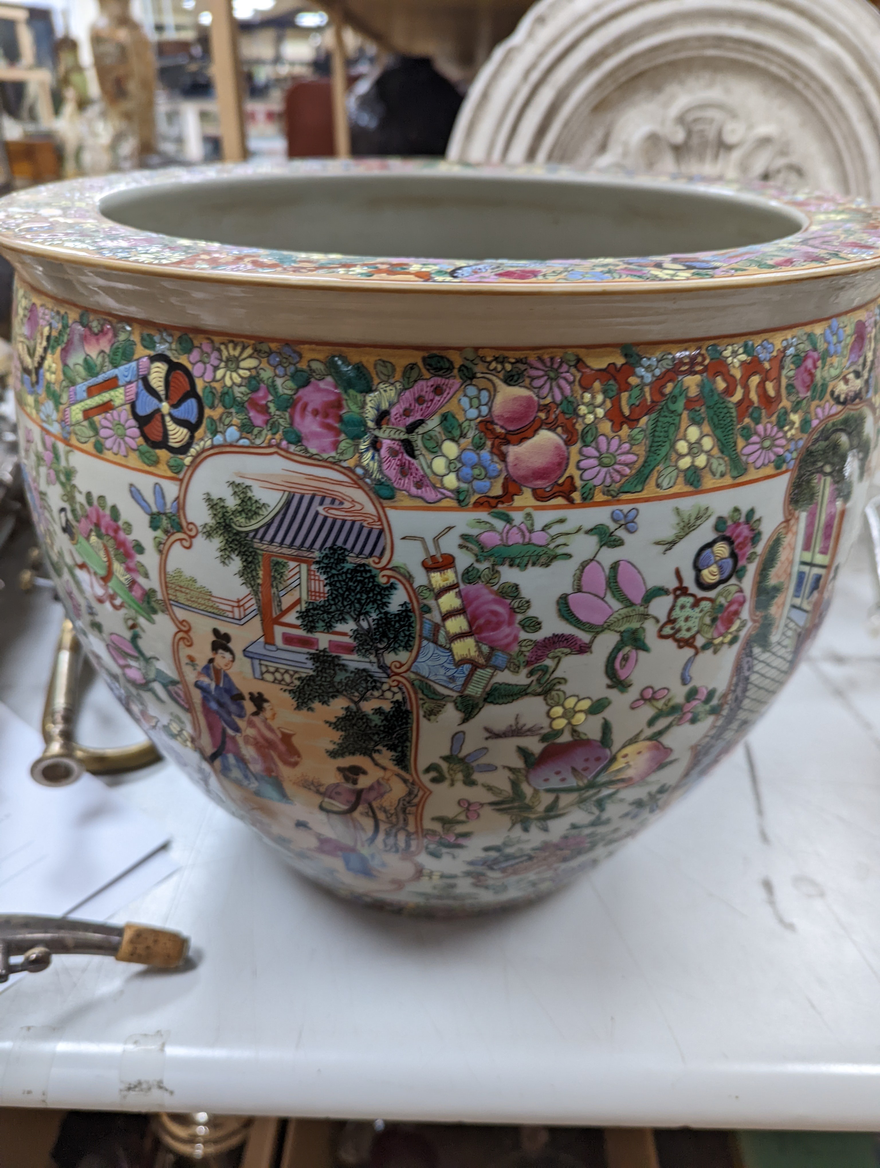 A Chinese famille rose fish bowl 32cm